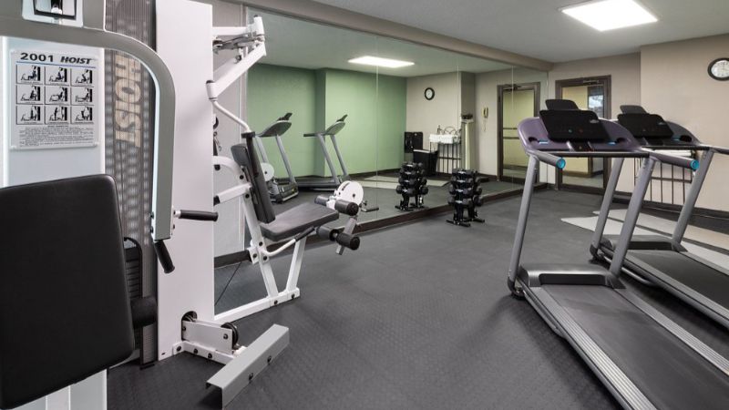Wingate by Wyndham Troy, room with private jacuzzi, photo 7