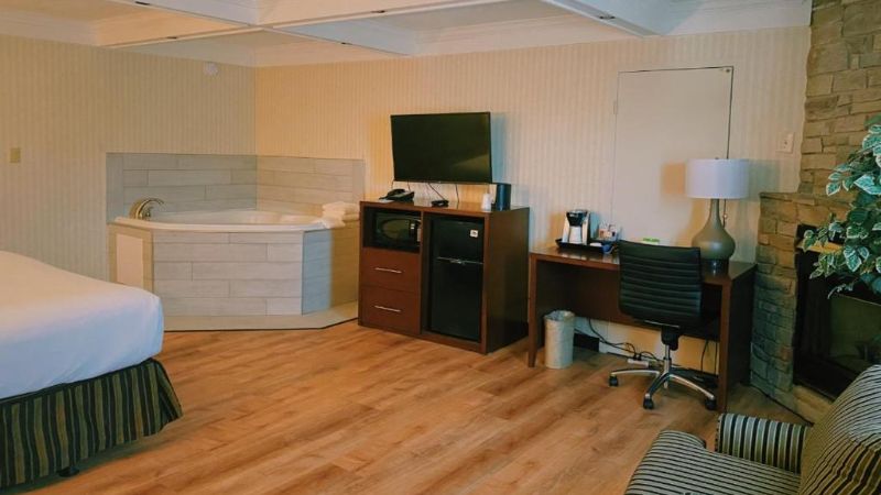 Wyndham Garden Warsaw, room with private jacuzzi, photo 2