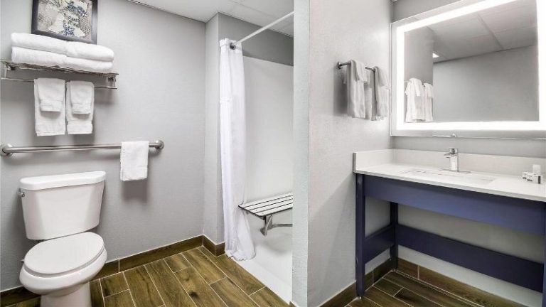 AmericInn by Wyndham Wausau