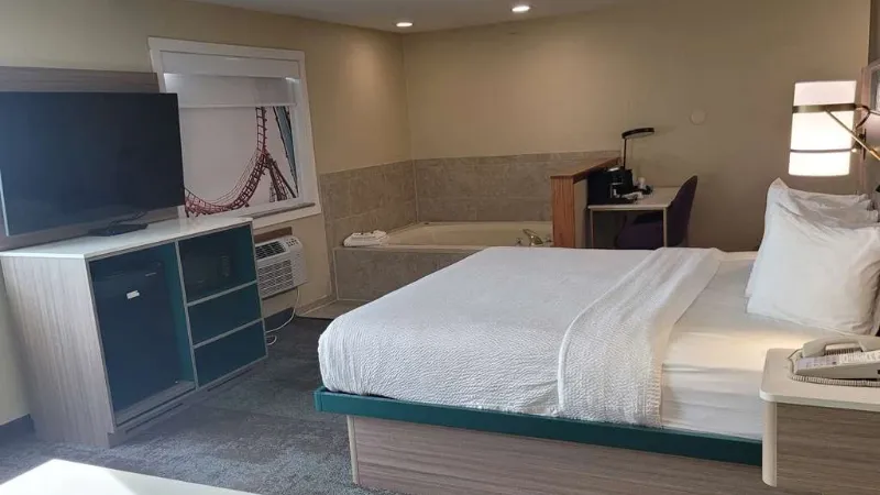 Best Western Plus Altoona Inn