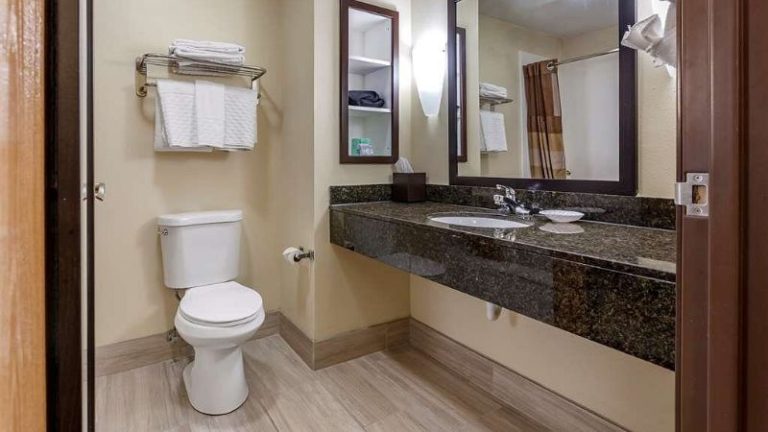 Best Western Plus Sparta Trail Lodge