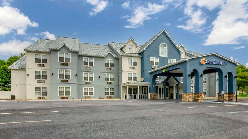Comfort Inn Wytheville – Fort Chiswell, room with private jacuzzi, photo 5