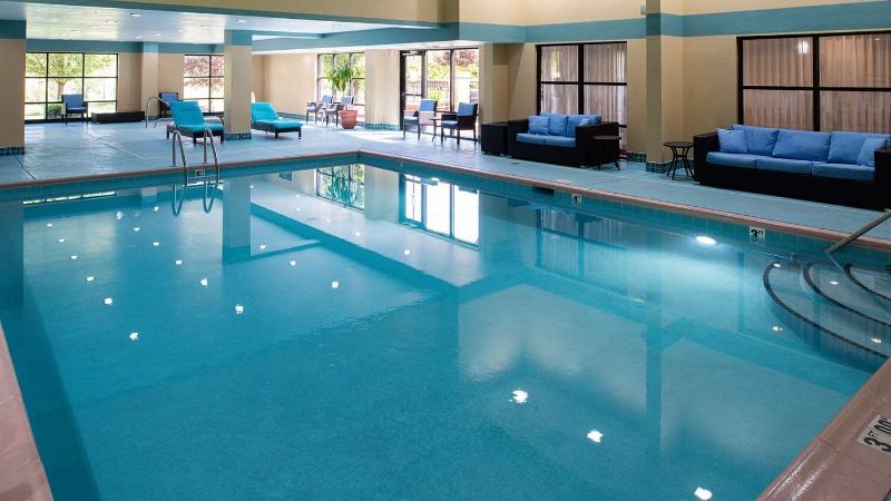 Hampton Inn Wytheville, room with private jacuzzi, photo 8