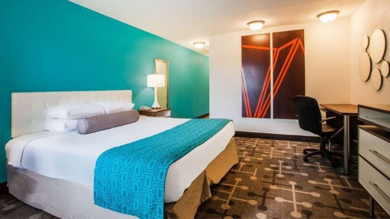 Howard Johnson by Wyndham Blackwood Near Philadelphia