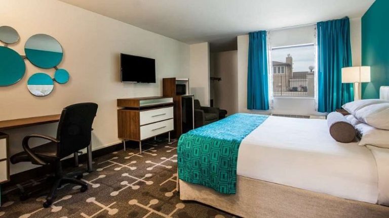 Howard Johnson by Wyndham Blackwood Near Philadelphia
