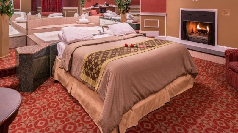 Inn of the Dove Cherry Hill, room with private jacuzzi, photo 5