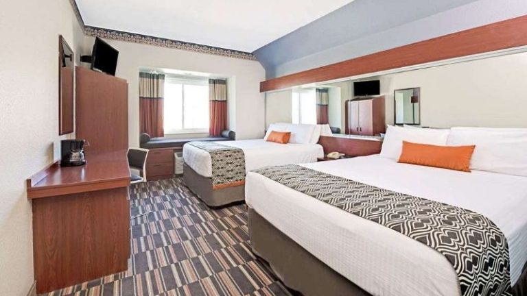 Microtel Inn & Suites by Wyndham Urbandale/Des Moines