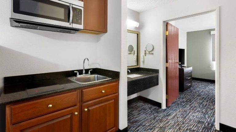 Quality Inn & Suites Niles