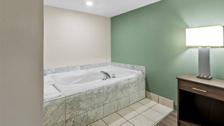 Quality Inn Hillsville