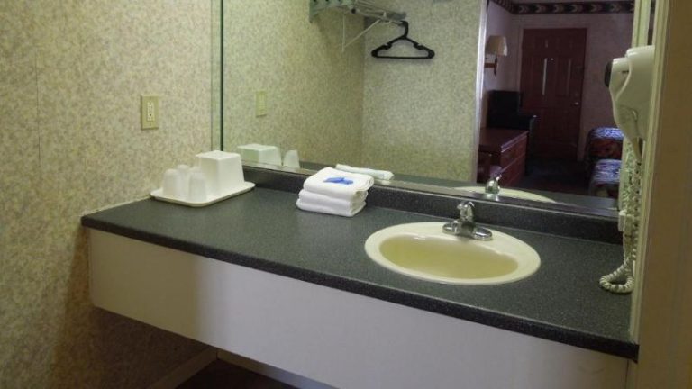 Red Carpet Inn Absecon