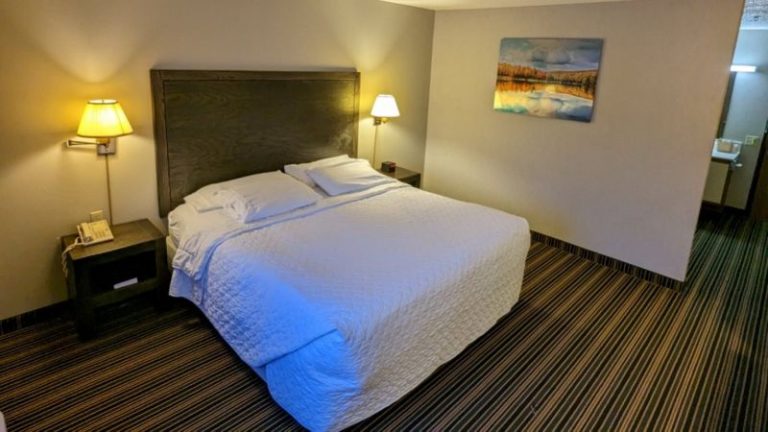 Woodfield Inn and Suites