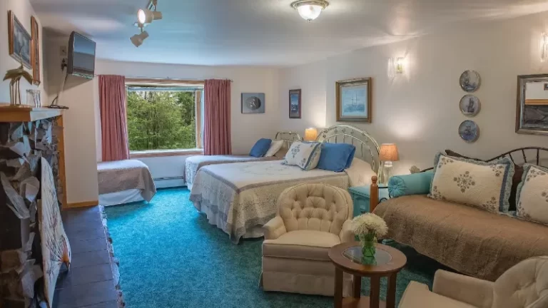 Alaska House of Jade Bed and Breakfast