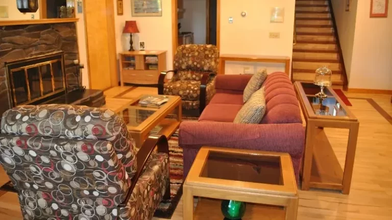 Alaska House of Jade Bed and Breakfast