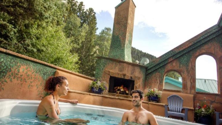 Alpine Village Suites