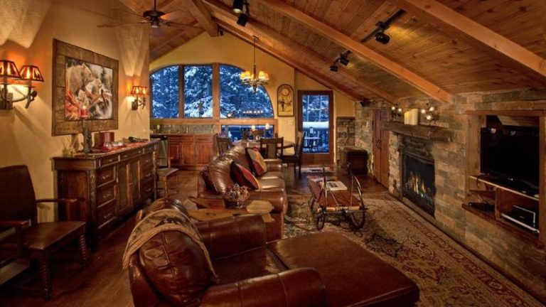 Alpine Village Suites