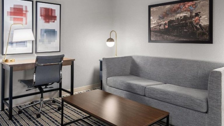 AmericInn by Wyndham Grand Forks