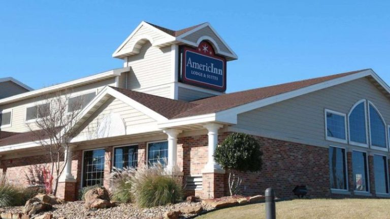 AmericInn by Wyndham McAlester