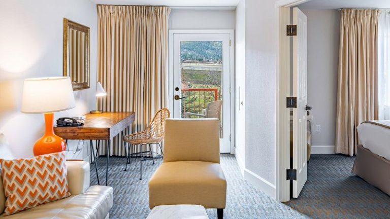 Ashland Hills Hotel & Suites