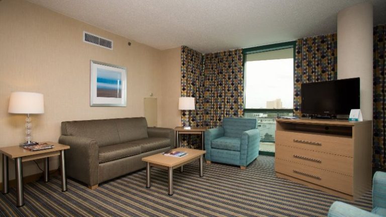 Atlantic Sands Hotel & Conference Center