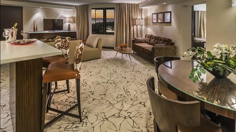 Bally’s Lake Tahoe, room with private jacuzzi, photo 5