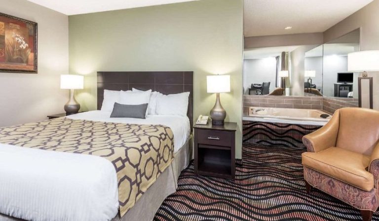 Baymont by Wyndham Cambridge