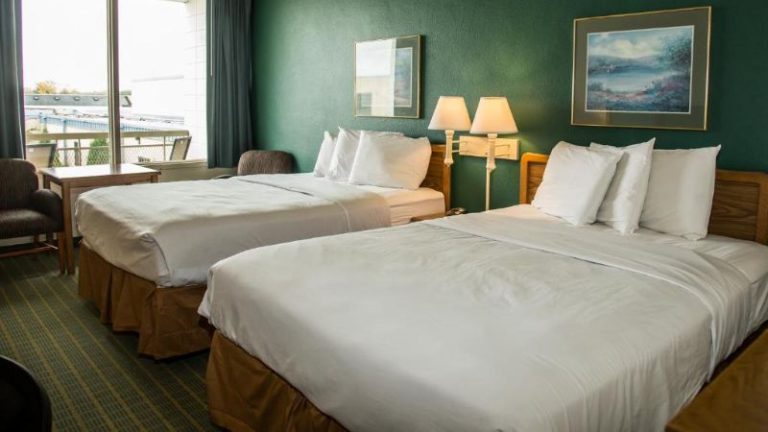 Baymont by Wyndham Fargo