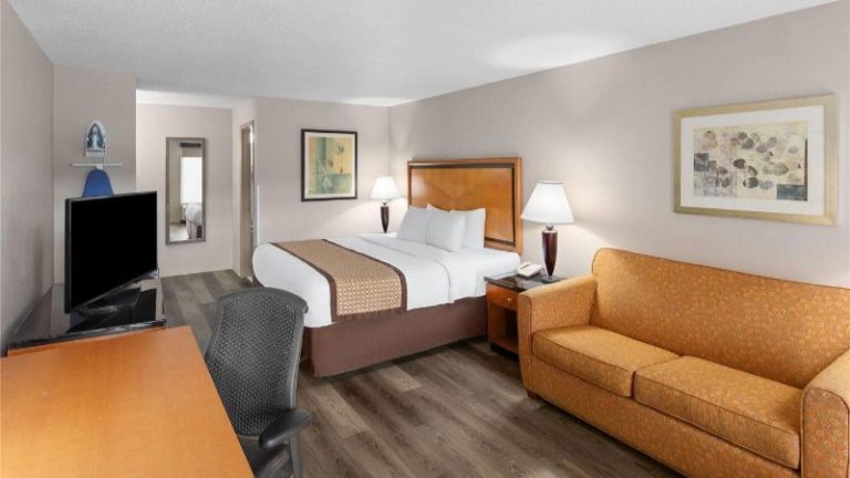 Baymont by Wyndham Knoxville I-75