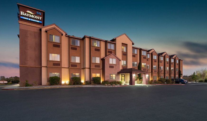 Baymont by Wyndham Las Vegas South Strip, room with private jacuzzi, photo 6