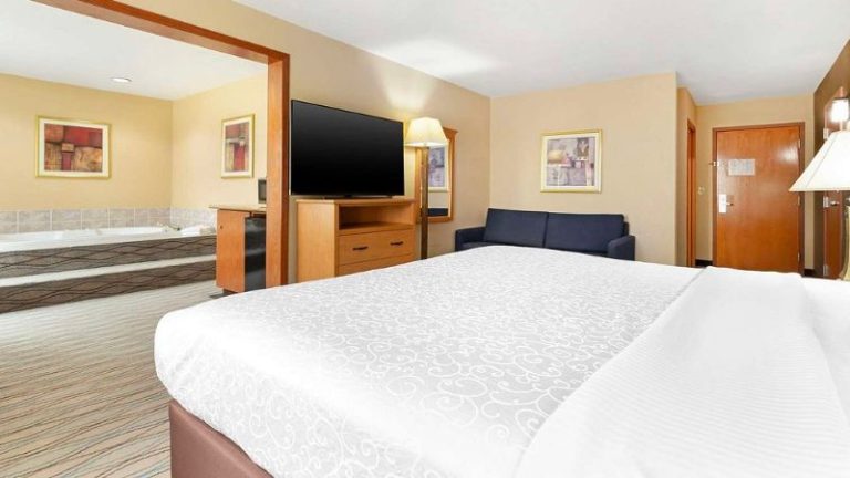 Best Western Locust Grove Inn & Suites