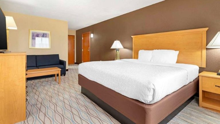 Best Western Locust Grove Inn & Suites