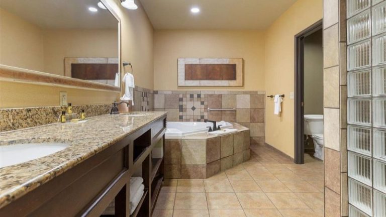 Best Western Plus Cimarron Hotel & Suites
