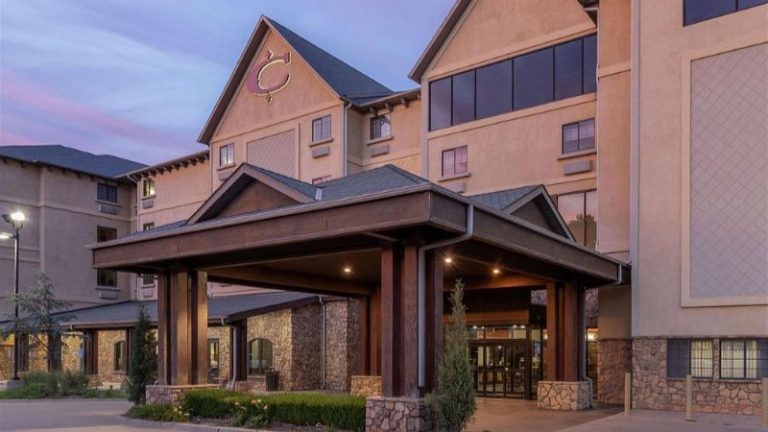 Best Western Plus Cimarron Hotel & Suites