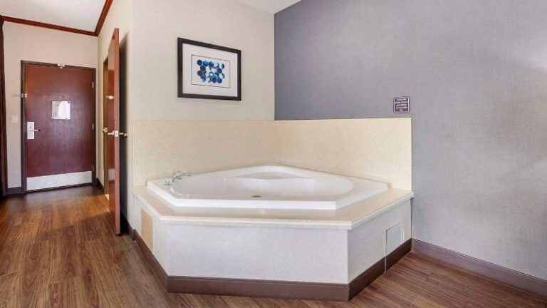 Best Western Plus Northwind Inn & Suites
