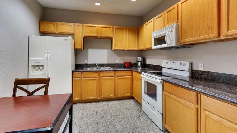 Best Western Plus University Inn & Suites