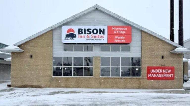 Bison Inn & Suites on University