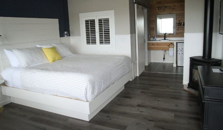Boardwalk Cottages