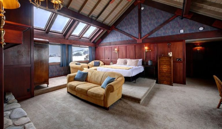 Casia Lodge and Ranch