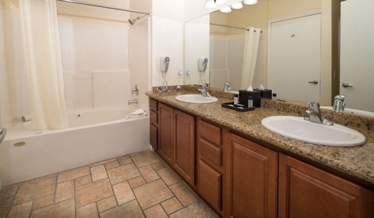 Club de Soleil All-Suite Resort