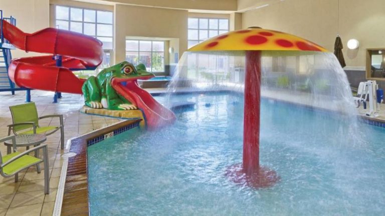 Clubhouse Hotel & Suites