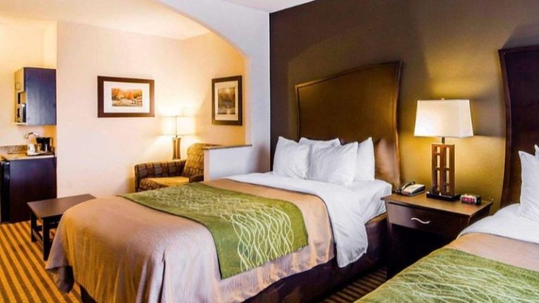 Comfort Inn & Suites