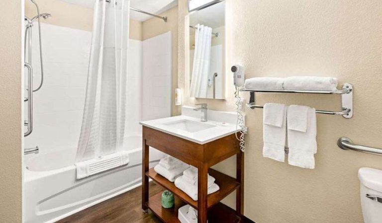 Comfort Suites Abingdon