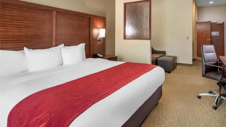 Comfort Suites Eugene