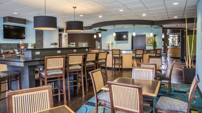 Comfort Suites New Bern, room with private jacuzzi, photo 8
