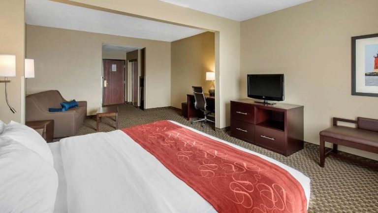 Comfort Suites Seaford