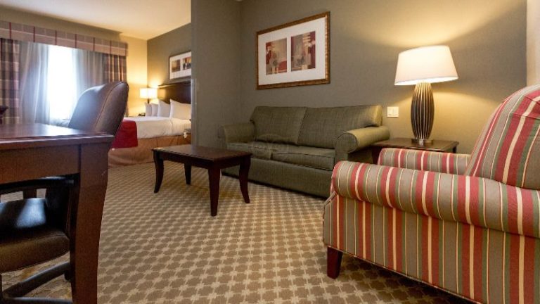 Country Inn & Suites by Radisson, College Station, TX