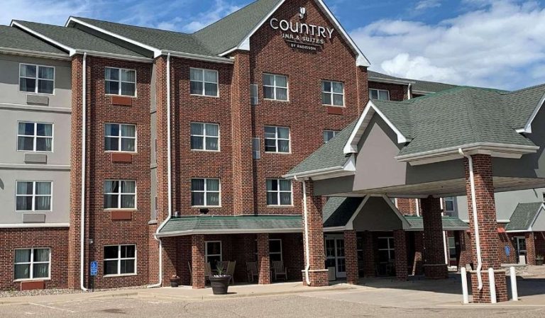 Country Inn & Suites by Radisson, Shoreview, MN