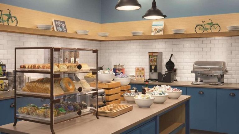 Country Inn & Suites by Radisson, St. Charles, MO