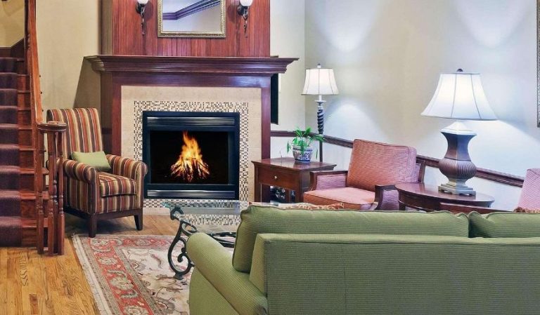 Country Inn & Suites by Radisson, Tulsa, OK