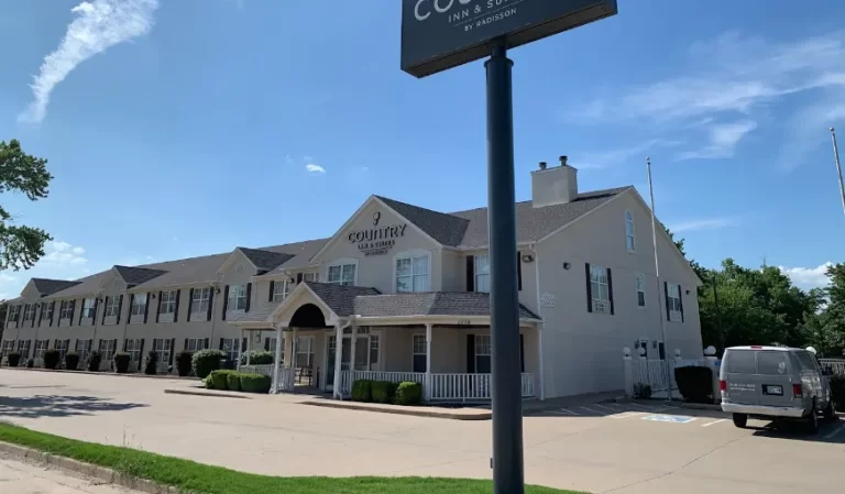 Country Inn & Suites by Radisson, Tulsa, OK