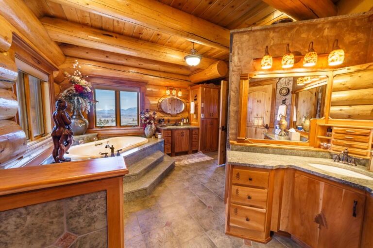 Coyote Bluff Estate